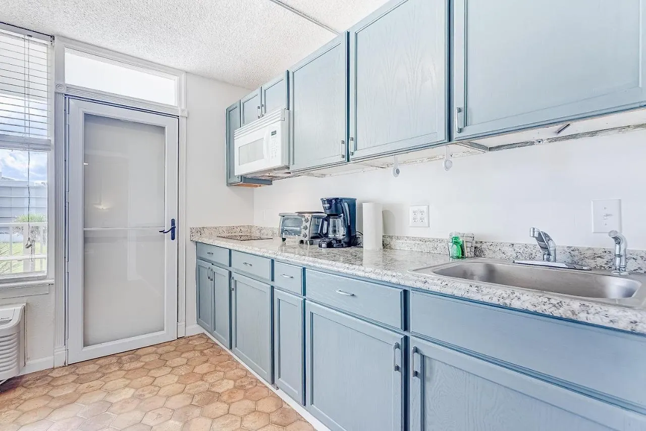 Ocean Jewels Club #312 Apartment Daytona Beach